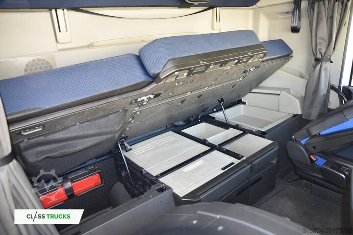 Standart traktör üni̇tesi̇ VOLVO FH 500 Globetrotter XL Side Skirts