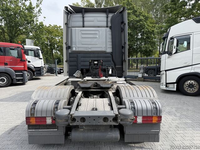 Standard dragbil Mercedes-Benz Actros MP3 1846 LS Megaspace