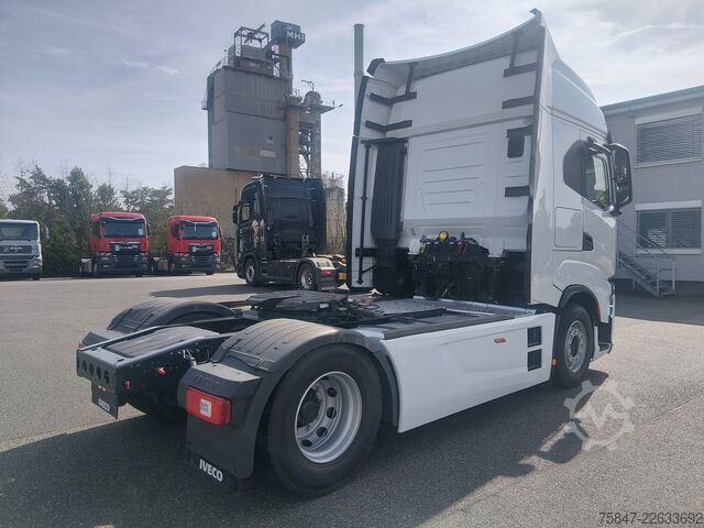 Standard nyergesvontató Iveco S-Way AS 440 S 53 T/P Hydraulik