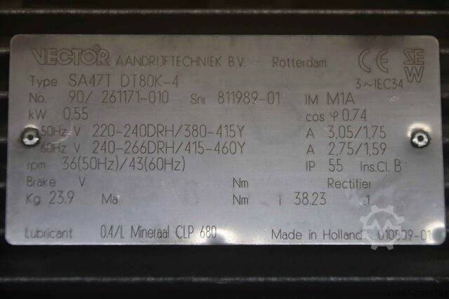 Getriebemotor 0,55 kW 36 U/min SEW Vector SA47T DT80K-4