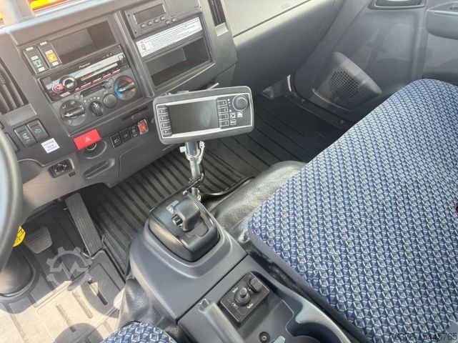 Autoutilitară basculantă ISUZU NPR Aut.5.2 Ltr. Abrollkipp. + Winterdienstausr.