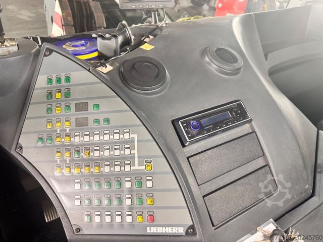 Autokran LIEBHERR LTM 1060.2 Garagenfahrzeug, Top, deutscher Kran