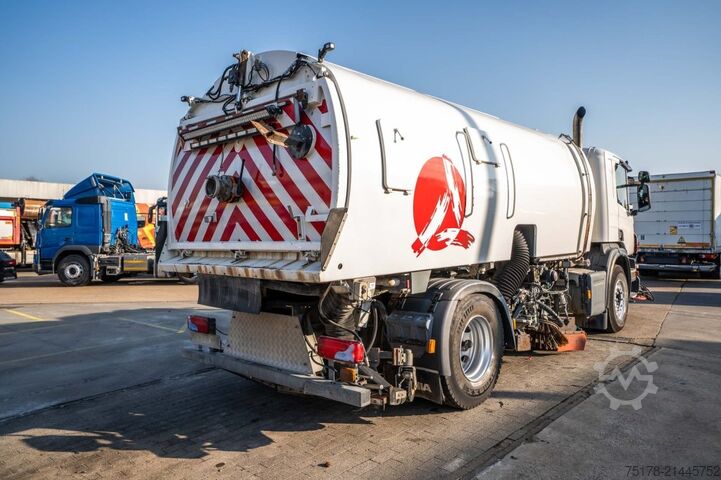 Kamionska čistilica SCANIA P280 - SCHORLINGER OPTIFANT 70