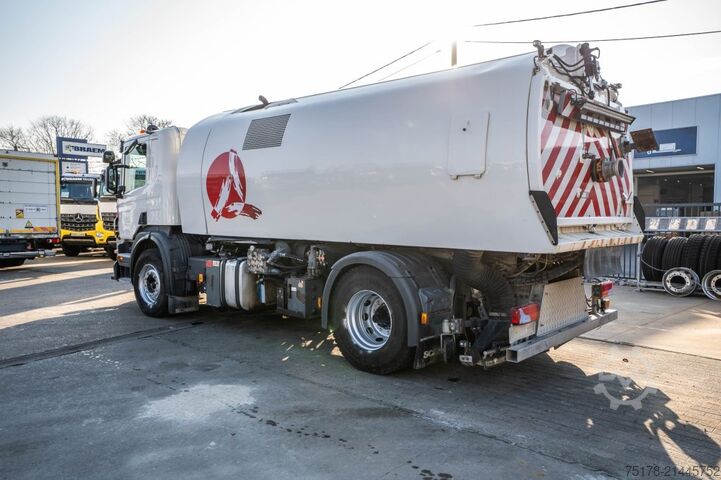 Kamionska čistilica SCANIA P280 - SCHORLINGER OPTIFANT 70