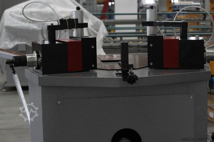 Hoekkrimpers HECHT WEGOMA Eckverbindungsmaschine EV175