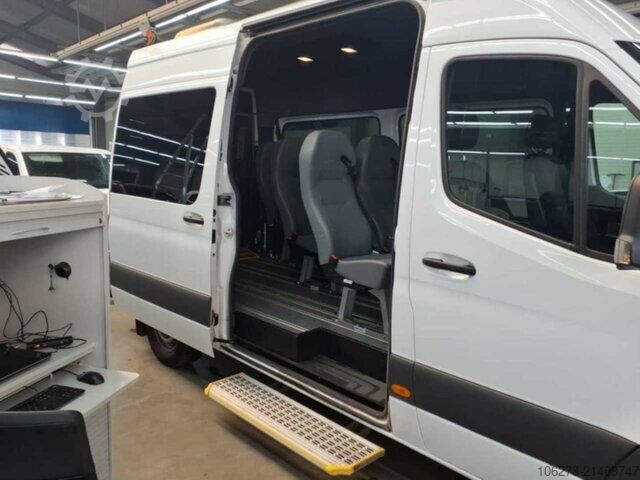 Furgon Mercedes-Benz Sprinter 317 CDI Kombi,Rollstuhllift,8Sitze
