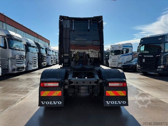 Standard SZM VOLVO FH 500 * KIPPHYDRAULIK * STANDKLIMA * 1. HAND *