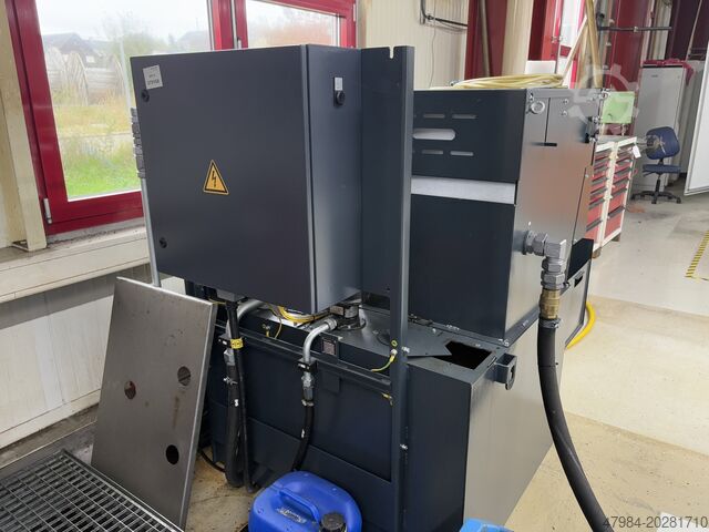 Vertikales Bearbeitungszentrum DMG MORI DMP 35