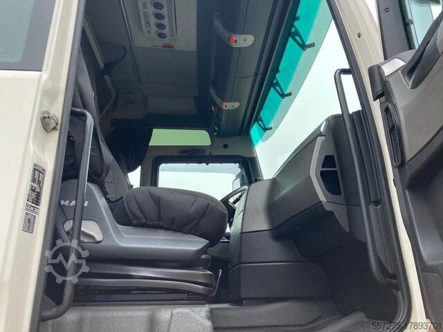 Zware belasting MAN TGX 41.540 8x4/4