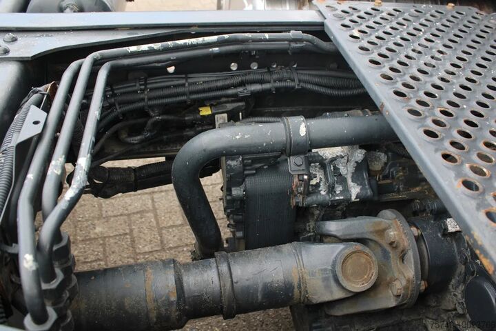 Standard-SZM Iveco Stralis 460 + 6X2 + RETARDER + EURO 6 + SPOILERS