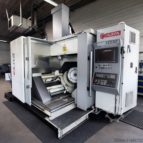 Univerzális marógépek és CNC Huron K3X8F X: 780 - Y: 700 - Z: 500 mm CNC