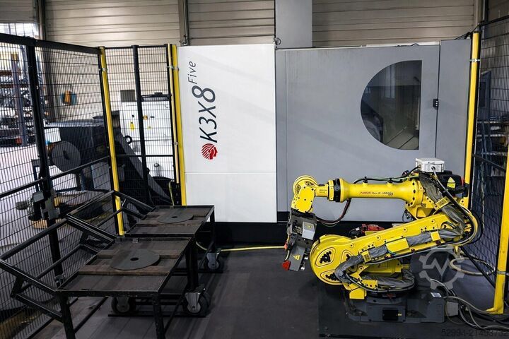 Univerzális marógépek és CNC Huron K3X8F X: 780 - Y: 700 - Z: 500 mm CNC