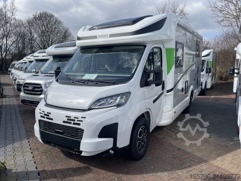 Félintegrált lakóautó Forster T 699 EB 140 PS * Automatik * 3,5 t