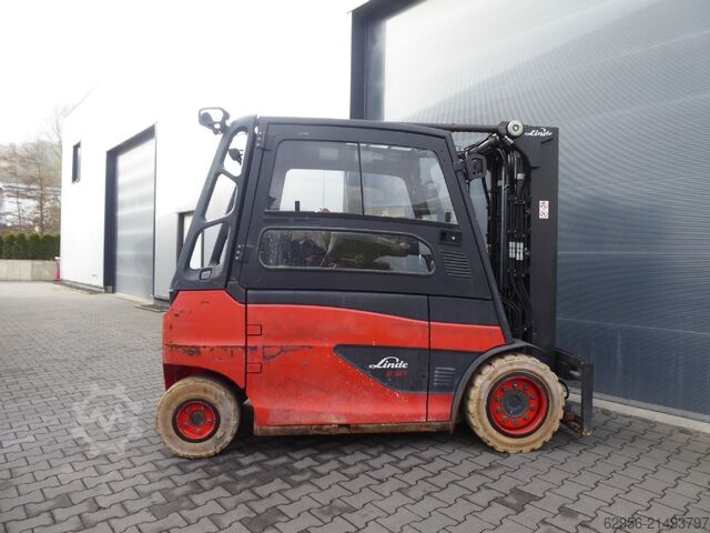 Elektrische vorkheftruck met 4 wielen Linde E50L-01/600