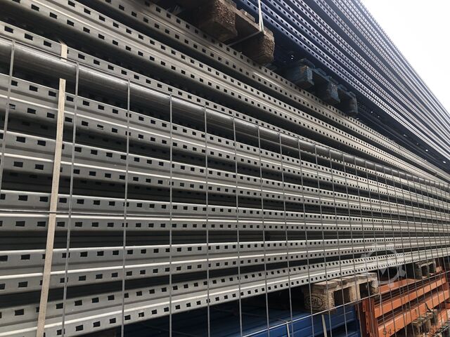 Nagy teherbírású polc Mecalux Traversen