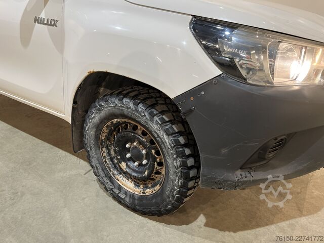 Pickup Toyota HiLux 2.4 D-4D Double Cab 150 PK 4X4 / Airco / ...