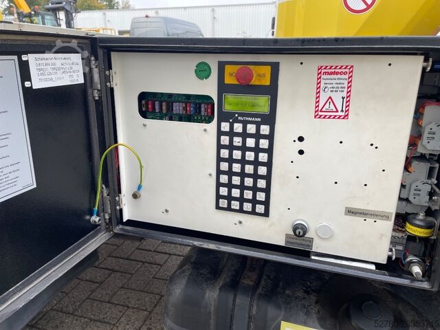 Op vrachtwagen gemonteerd platform Ruthmann TBR 220
