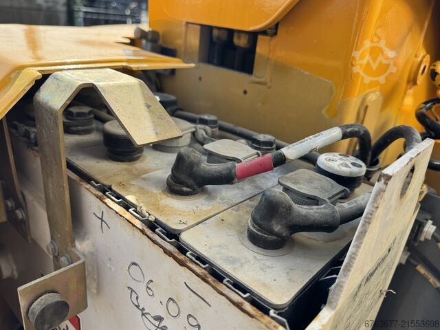  HAULOTTE Star 10 Electric Masthoogwerker / Vertical Boom lift 10M werkhoogte 2014  TUV 7-2026