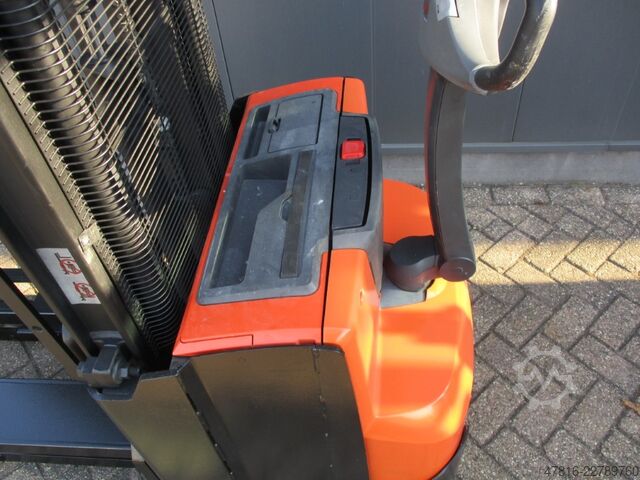 Gerbeur manuel BT SWE120