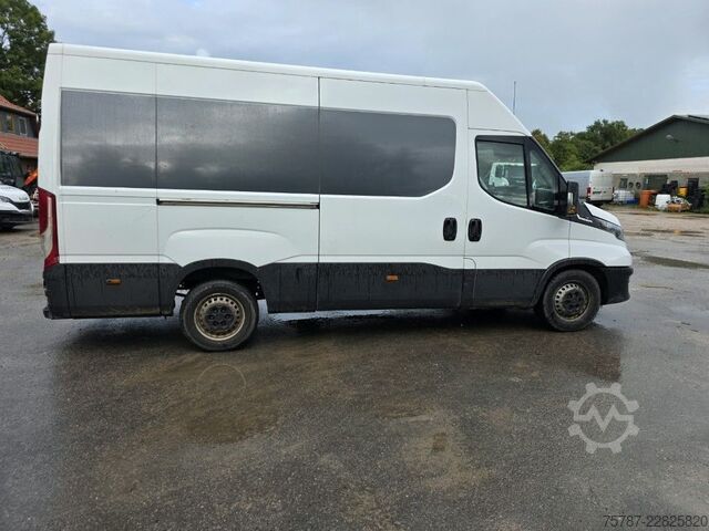 Bestelwagen met verhoogd dak IVECO 35S16 HiMatic, Klima Automat, 1+2 Sitzer, AHK