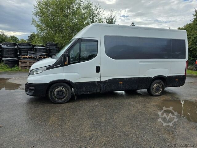 Bestelwagen met verhoogd dak IVECO 35S16 HiMatic, Klima Automat, 1+2 Sitzer, AHK