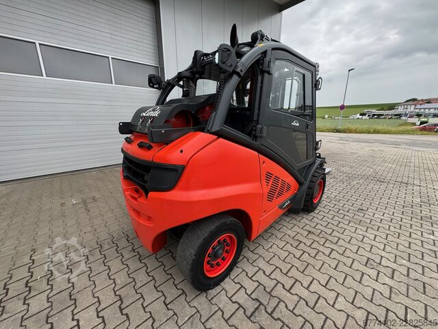 Container handlers Linde H40T-394-02--EK