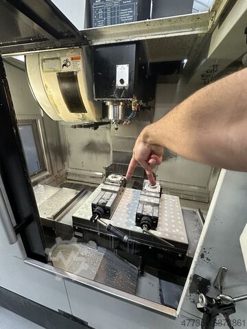Centro de mecanizado CNC AWEA F610