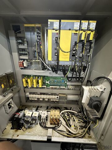 Centro de mecanizado CNC AWEA F610