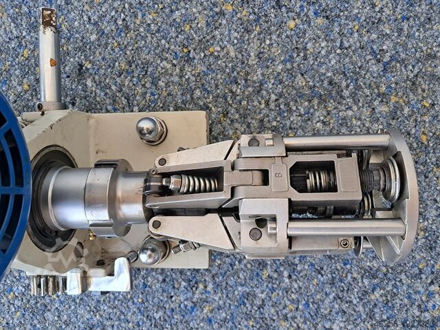 Schroefdopkopapparaat BERTOLASO TF 100