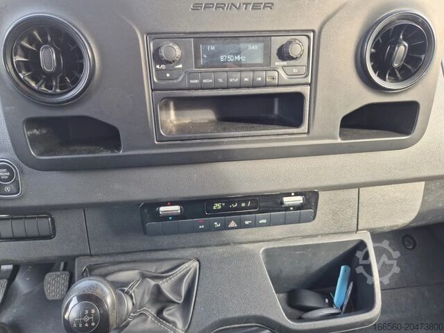 Billenő Mercedes-Benz SPRINTER 317 CDI