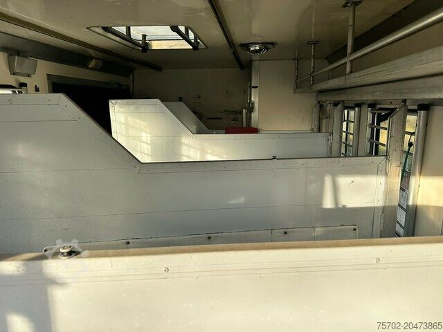 Veewagen MAN 10224 Ketterer 4-5 Pferde Wohnung