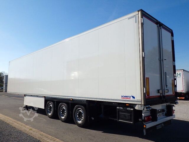 Semi-reboque frigorífico SCHMITZ CARGOBULL SKO 24/L V7 Multitemp/Doppelst./Trennwand/Liftac