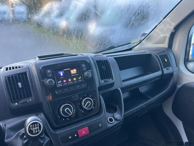 Vrachtwagen met bakwagen FIAT Ducato  Koffer+LBW*Navi*Klima*Kamera*
