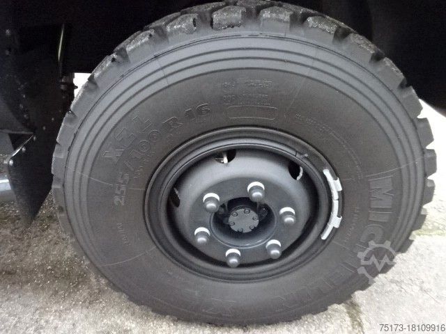 Hög tak skåpbil IVECO Daily Kasten 55S 18HA8 V WX 4x4