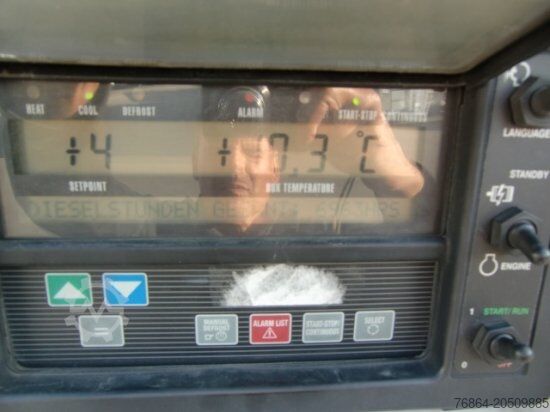 Nízkoložný návěs SCHMITZ SKO 24 KüHLAUFLIEGER, CARRIER VECTOR 1550 LIFTACHSE