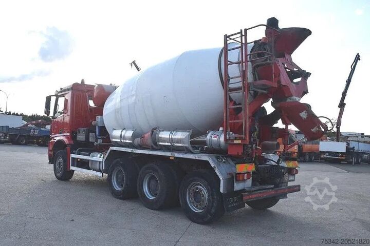 Licuadora Mercedes-Benz Arocs 3640 DEBUF 9 CUB