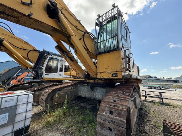 Graafmachine LIEBHERR R946B SHD