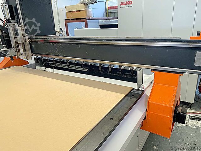 CNC Machining Center BES MCC F 250 VT