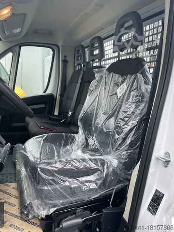 Ciężarówka z platformą Citroen Pritsche