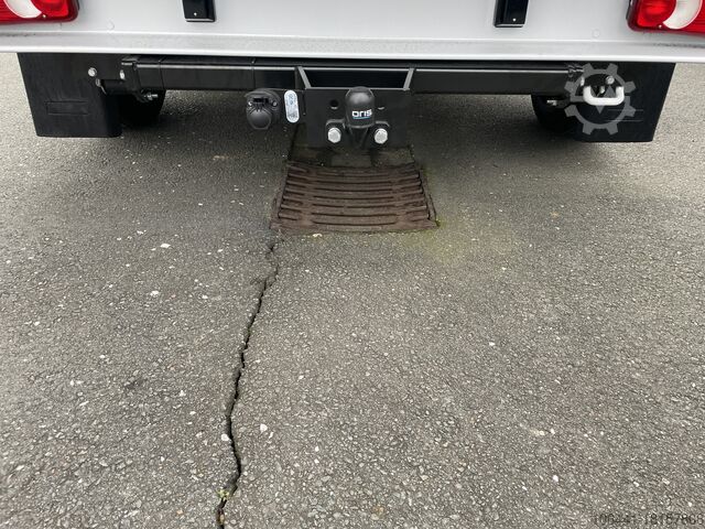 Ciężarówka z platformą Citroen Pritsche