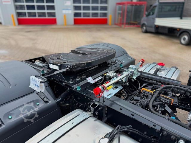 Tractora standard MAN 18.520 Hydrodrive BLSA 4x2 Hydraulik Lampenbügel