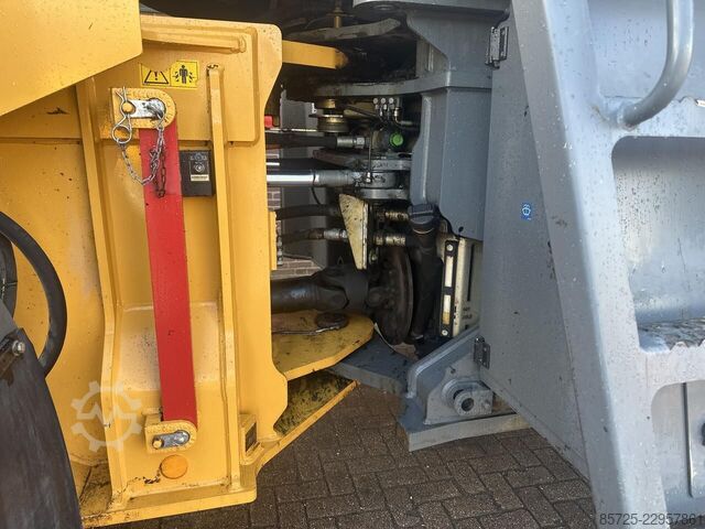 Cargadora sobre neumáticos Liebherr 566 XPower