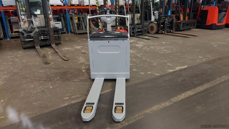 Vrachtwagen met laag hefvermogen Still EXU22 // 2580 Std. // Elektro