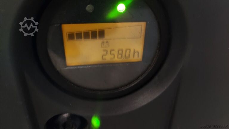 Vrachtwagen met laag hefvermogen Still EXU22 // 2580 Std. // Elektro