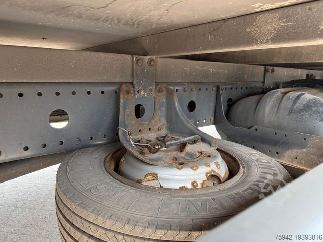 Sandučar MERCEDES-BENZ Atego 3-Sitz LBW