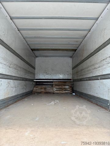 Sandučar MERCEDES-BENZ Atego 3-Sitz LBW