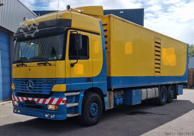 truck chassis Mercedes-Benz Actros 2540 6x2 Euro 3