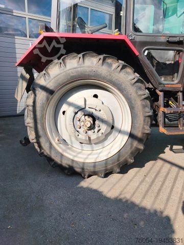 Tractor BELARUS MTS 572