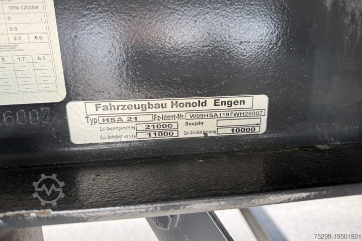 Skåpsemitrailer  HSA 21 Koffer mit Hebebühne / Swiss-Vehicle