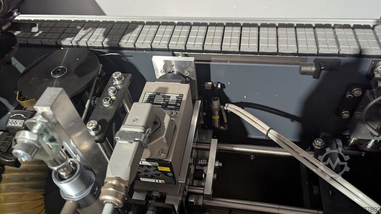 Macchina per la bordatura dei bordi HEBROCK F4